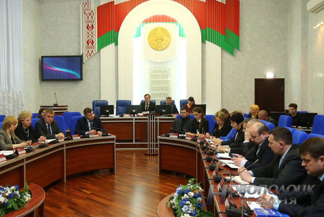 Участники сессии горсовета обсудили ликвидацию поселковых Совета депутатов и исполкома в Боровухе
