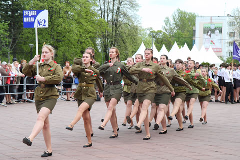 Новополоцкие «Победные марши». Фото Николая Авсеева, "Новополоцк сегодня"