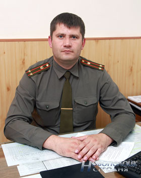 Начальник отдела призыва на военную службу военного комиссариата Полоцкого, Россонского районов и г.Новополоцка подполковник Артем Ласица